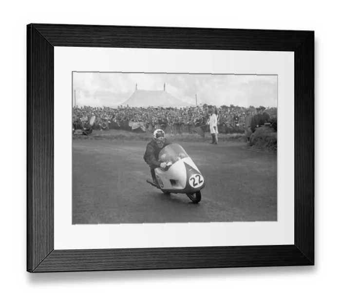 Framed Print : Reg Armstrong (Gilera) 1956 Senior Ulster Grand Prix Framed Print : Reg Armstrong (Gilera) 1956 Senior Ulster Grand Prix
