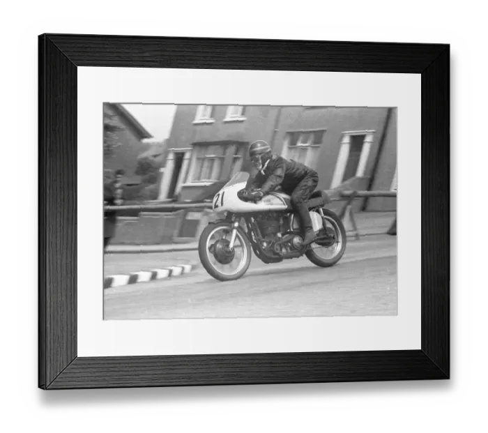 Framed Print : Walter Hancock (Norton) 1958 Junior TT Framed Print : Walter Hancock (Norton) 1958 Junior TT