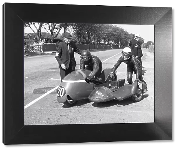 Norman Hanks & Rose Arnold (BSA) 1967 Sidecar TT