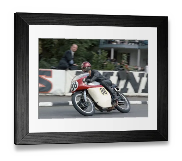 Framed Print : Ray Breingan (Norton) 1966 Senior TT Framed Print : Ray Breingan (Norton) 1966 Senior TT
