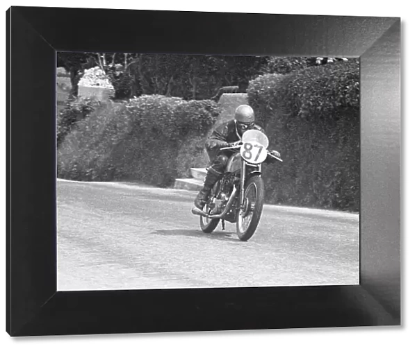 John Harrowell (LEF) 1950 Lightweight TT