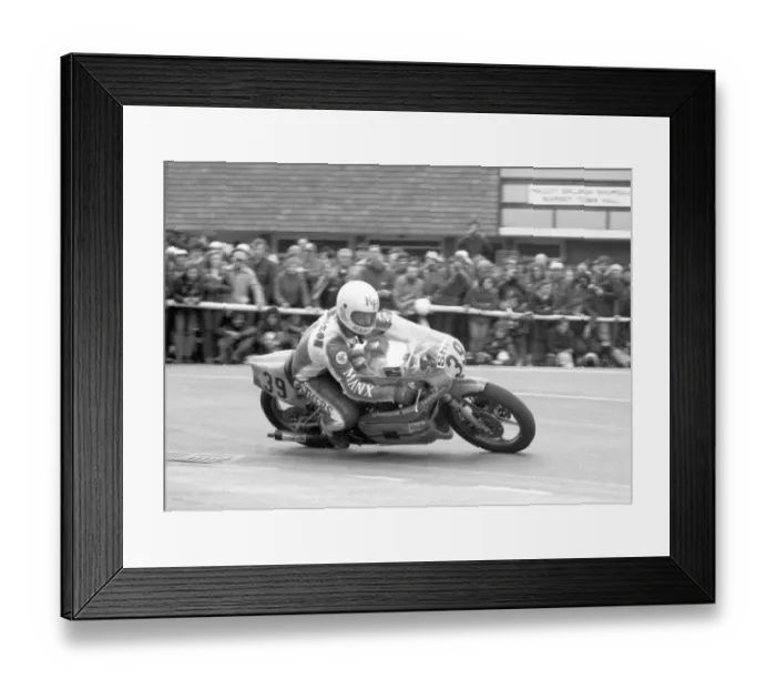 Framed Print : Kenny Harrison (Yamaha) 1981 Senior TT Framed Print : Kenny Harrison (Yamaha) 1981 Senior TT
