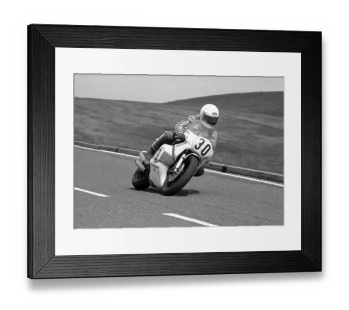Framed Print : Kenny Harrison (Yamaha) 1986 Senior TT Framed Print : Kenny Harrison (Yamaha) 1986 Senior TT