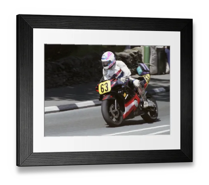 Framed Print : Rob Harrison (Honda) 1994 Supersport 600 TT Framed Print : Rob Harrison (Honda) 1994 Supersport 600 TT