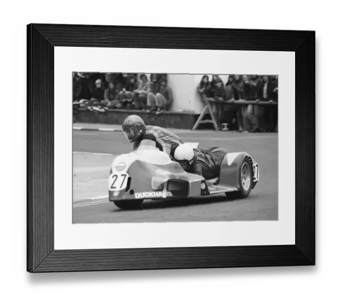 Framed Print : Dick Hawes & Alex Macfadzean (BRM Yamaha) 1977 Sidecar TT Framed Print : Dick Hawes & Alex Macfadzean (BRM Yamaha) 1977 Sidecar TT