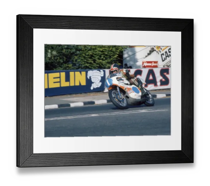 Framed Print : Tom Herron (Yamaha) 1975 Junior TT Framed Print : Tom Herron (Yamaha) 1975 Junior TT