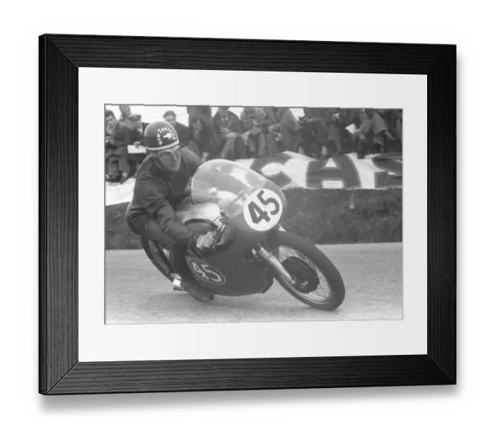 Framed Print : John Hempleman (Norton) 1958 Senior TT Framed Print : John Hempleman (Norton) 1958 Senior TT