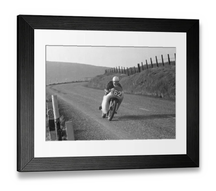 Framed Print : Tom Hesketh (Norton) 1959 Senior TT