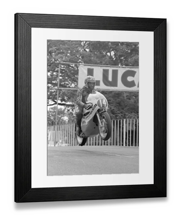 Framed Print : Tom Herron (Yamaha) 1974 Lightweight TT Framed Print : Tom Herron (Yamaha) 1974 Lightweight TT
