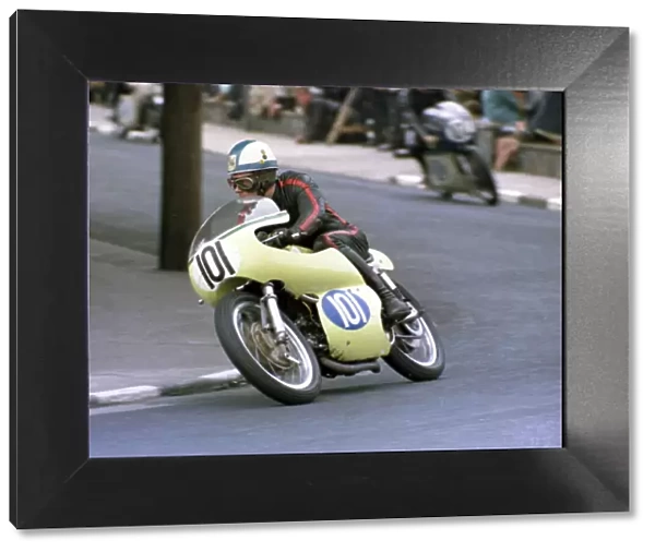 Roy Graham (Aermacchi) 1968 Junior TT