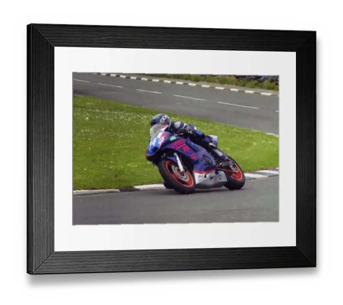 Framed Print : Russ Henley (Yamaha) 2003 Junior TT Framed Print : Russ Henley (Yamaha) 2003 Junior TT