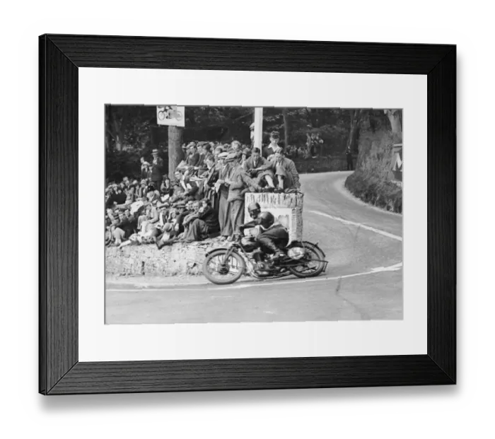 Framed Print : Freddie Hicks (Velocette) 1929 Junior TT Framed Print : Freddie Hicks (Velocette) 1929 Junior TT