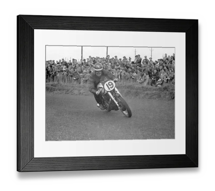 Framed Print : Ken Mudford (Norton) 1953 Senior Ulster Grand Prix