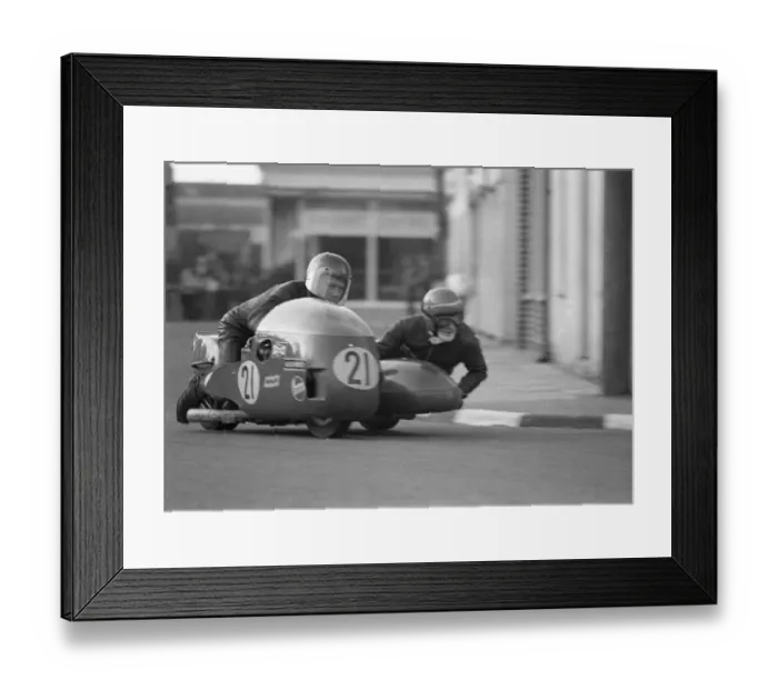 Framed Print : Mick Horspole & Graham Hospole (Bingham Triumph) 1972 750 Sidecar TT Framed Print : Mick Horspole & Graham Hospole (Bingham Triumph) 1972 750 Sidecar TT