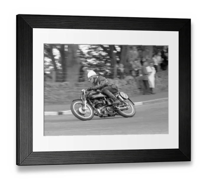 Framed Print : Eric Houseley (Velocette) 1954 Lightweight TT Framed Print : Eric Houseley (Velocette) 1954 Lightweight TT