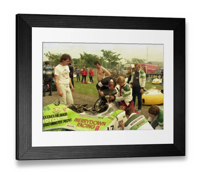 Framed Print : Kenny Howles & Steve Pointer (Ireson Yamaha) 1987 Sidecar TT Framed Print : Kenny Howles & Steve Pointer (Ireson Yamaha) 1987 Sidecar TT