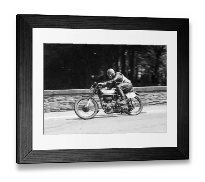 Framed Print : John Horne (Norton) 1947 Junior TT Framed Print : John Horne (Norton) 1947 Junior TT