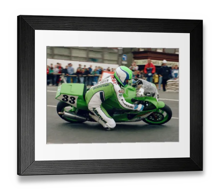 Framed Print : Roger Hurst (Kawasaki) 1988 Formula One TT Framed Print : Roger Hurst (Kawasaki) 1988 Formula One TT