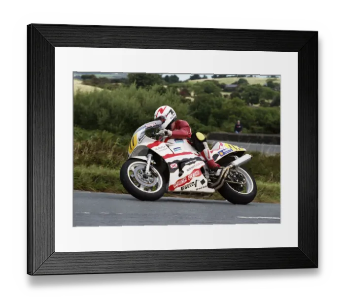 Framed Print : Brian Gardiner (Honda) 1992 Newcomers Manx Grand Prix Framed Print : Brian Gardiner (Honda) 1992 Newcomers Manx Grand Prix