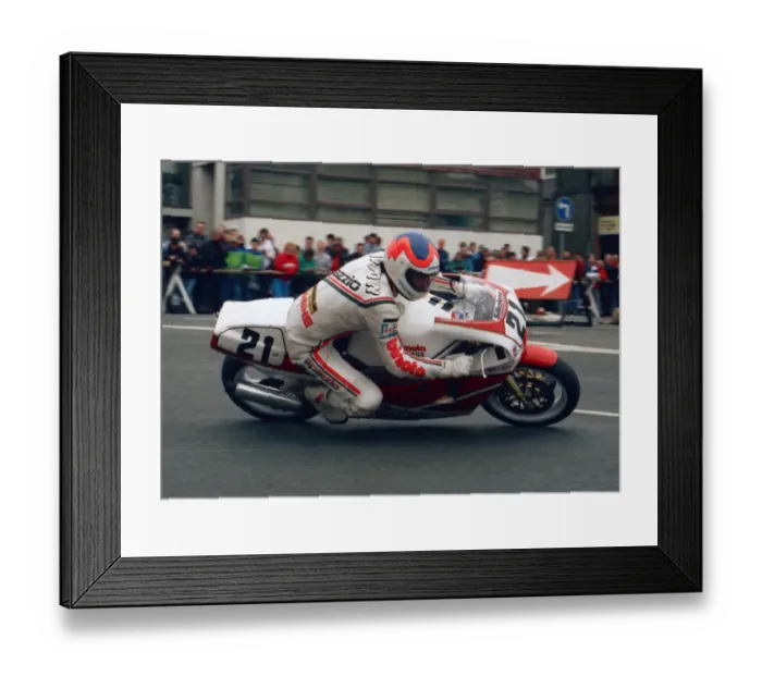 Framed Print : Paul Iddon (Bimota Yamaha) 1988 Formula One TT Framed Print : Paul Iddon (Bimota Yamaha) 1988 Formula One TT