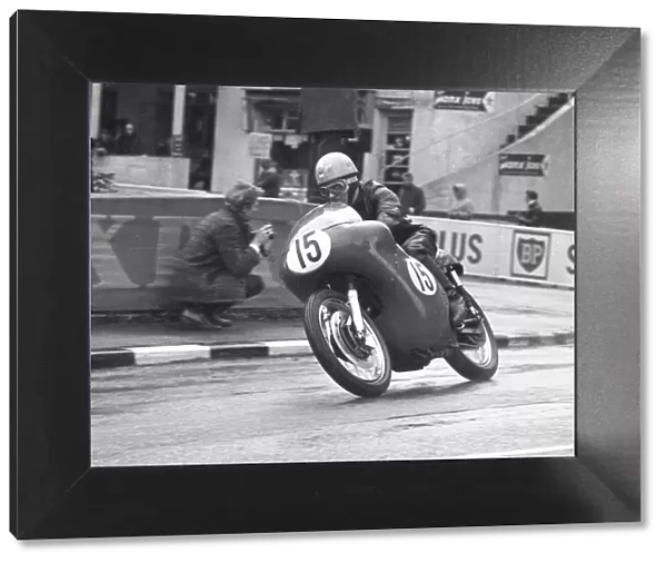 Pete Elmore (Matchless) 1965 Senior Manx Grand Prix