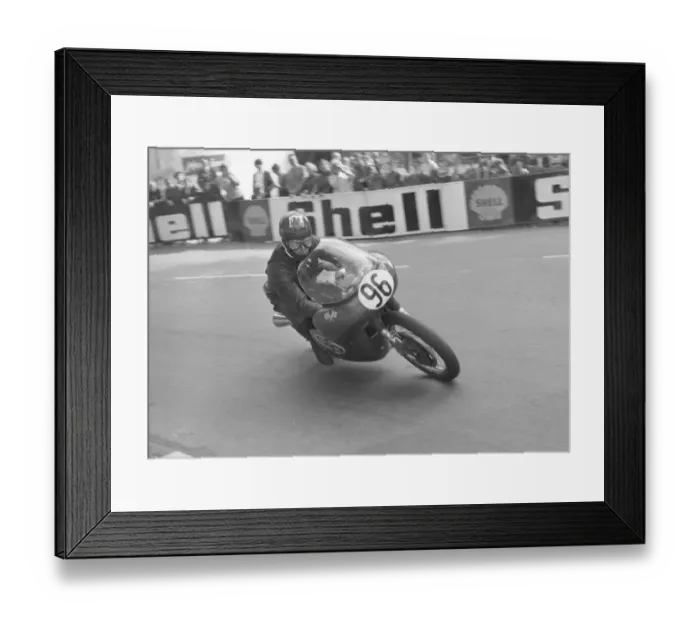Framed Print : Gordon Daniels (Cowles Matchless) 1969 Senior Manx Grand Prix Framed Print : Gordon Daniels (Cowles Matchless) 1969 Senior Manx Grand Prix
