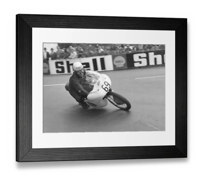 Framed Print : Pete Elmore (Matchless) 1969 Senior Manx Grand Prix Framed Print : Pete Elmore (Matchless) 1969 Senior Manx Grand Prix
