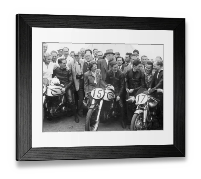 Framed Print : Ray Amm (Norton) Reg Armstrong (Norton) and Les Graham (MV) 1952 Senior TT Framed Print : Ray Amm (Norton) Reg Armstrong (Norton) and Les Graham (MV) 1952 Senior TT