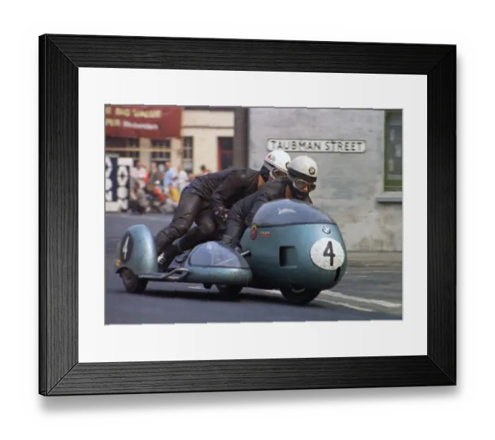 Framed Print : George Auerbacher & Hermann Hahn (BMW) 1970 Sidecar 500 TT