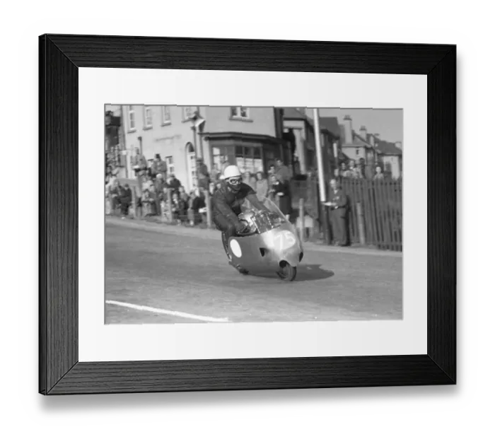Framed Print : Bob Anderson (Norton) 1957 Junior TT Framed Print : Bob Anderson (Norton) 1957 Junior TT