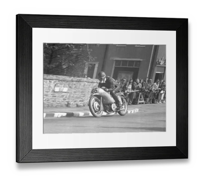 Framed Print : Fergus Anderson (Guzzi) 1953 Lightweight TT Framed Print : Fergus Anderson (Guzzi) 1953 Lightweight TT