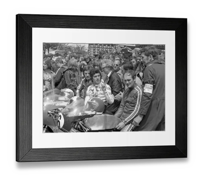 Framed Print : Mick Grant (Yamaha), Giacomo Agostini (MV), Tony Rutter (Yamaha) 1972 Junior TT Framed Print : Mick Grant (Yamaha), Giacomo Agostini (MV), Tony Rutter (Yamaha) 1972 Junior TT