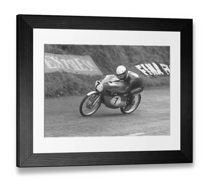 Framed Print : Hans Georg Anscheidt (Suzuki) at Ramsey Hairpin 1966 50cc TT Framed Print : Hans Georg Anscheidt (Suzuki) at Ramsey Hairpin 1966 50cc TT