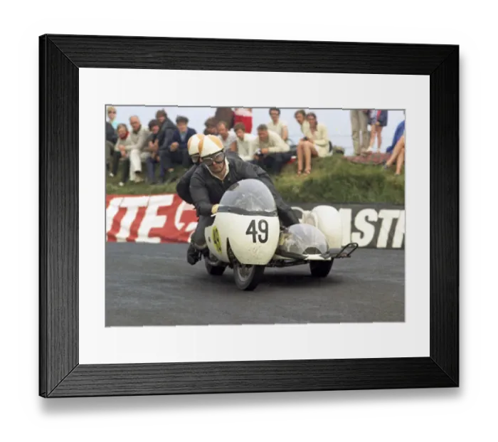 Framed Print : Bran Bardsley & Peter Cropper (Triumph) 1970 750cc Sidecar TT Framed Print : Bran Bardsley & Peter Cropper (Triumph) 1970 750cc Sidecar TT