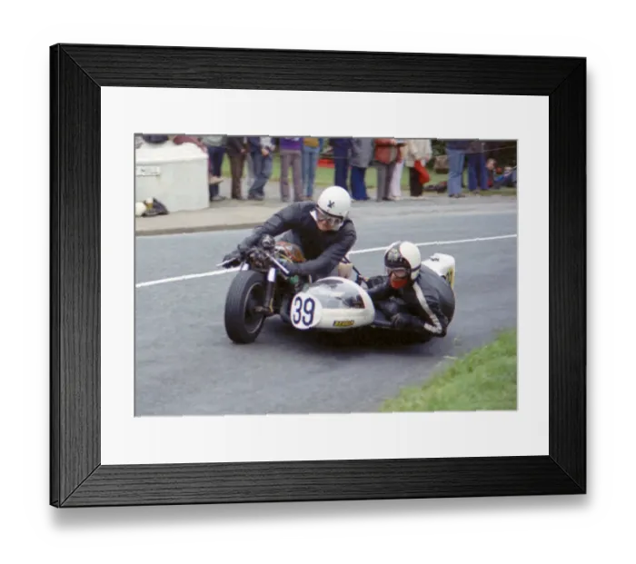 Framed Print : Bran Bardsley & Peter Cropper (Suzuki) 1974 Sidecar 750 TT Framed Print : Bran Bardsley & Peter Cropper (Suzuki) 1974 Sidecar 750 TT