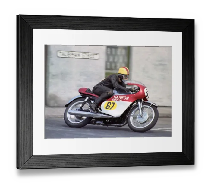 Framed Print : Adrian Cooper (Suzuki) 1969 Senior TT Framed Print : Adrian Cooper (Suzuki) 1969 Senior TT