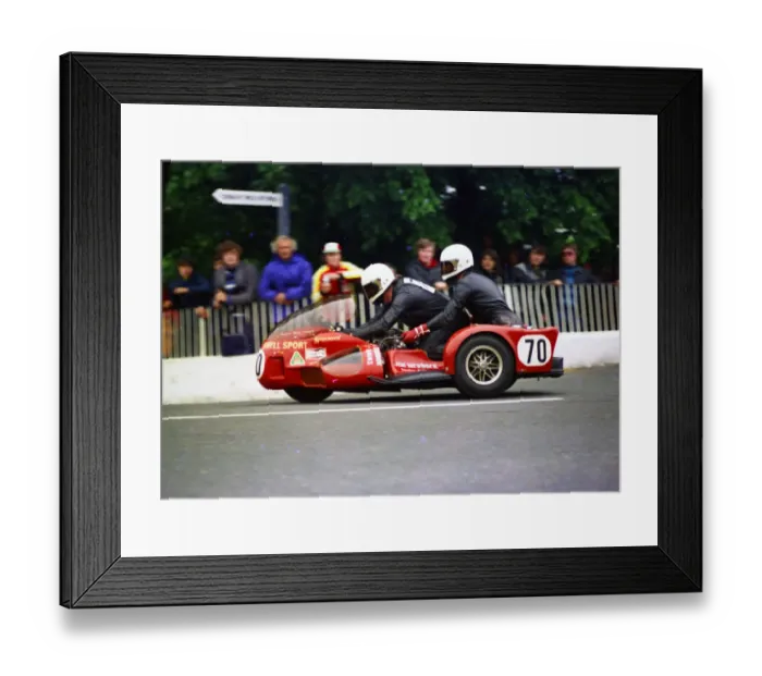 Framed Print : Bill Regan & John Strange (Yamaha) 1977 Sidecar TT Framed Print : Bill Regan & John Strange (Yamaha) 1977 Sidecar TT