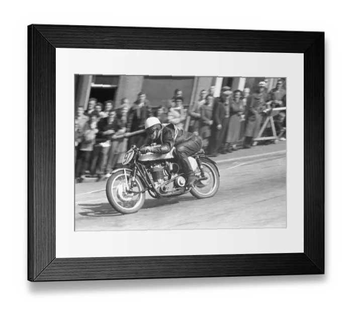 Framed Print : Ernie Barrett (Phoenix JAP) 1954 Junior TT Framed Print : Ernie Barrett (Phoenix JAP) 1954 Junior TT