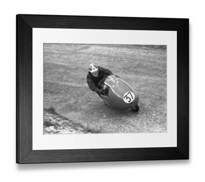 Framed Print : Jim Baughn (MV) 1957 Lightweight TT practice Framed Print : Jim Baughn (MV) 1957 Lightweight TT practice