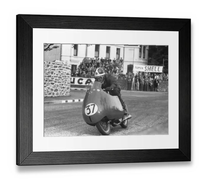 Framed Print : Jim Baughn (Moto Guzzi) 1957 Lightweight TT Framed Print : Jim Baughn (Moto Guzzi) 1957 Lightweight TT