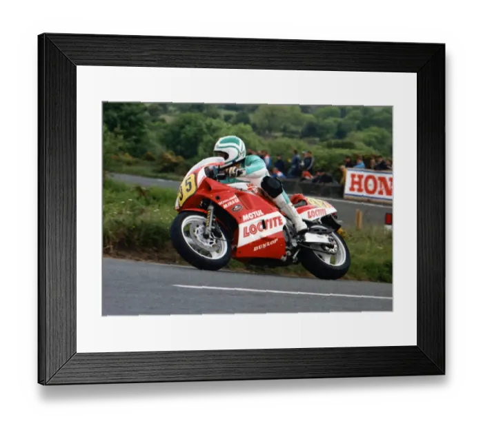 Framed Print : Alan Batson (Loctite Yamaha) 1989 Senior TT Framed Print : Alan Batson (Loctite Yamaha) 1989 Senior TT