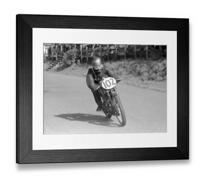 Framed Print : Ted Fenwick (Guzzi) 1954 Scarborough 250 Framed Print : Ted Fenwick (Guzzi) 1954 Scarborough 250
