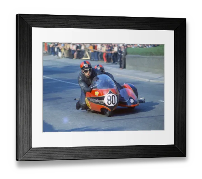 Framed Print : Bob Beales & Jenny Beales (Middleton Triumph) 1969 750 Sidecar TT Framed Print : Bob Beales & Jenny Beales (Middleton Triumph) 1969 750 Sidecar TT