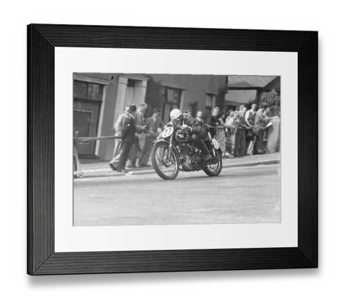 Framed Print : Douglas Bell (Matchless) 1951 Junior Clubman TT Framed Print : Douglas Bell (Matchless) 1951 Junior Clubman TT