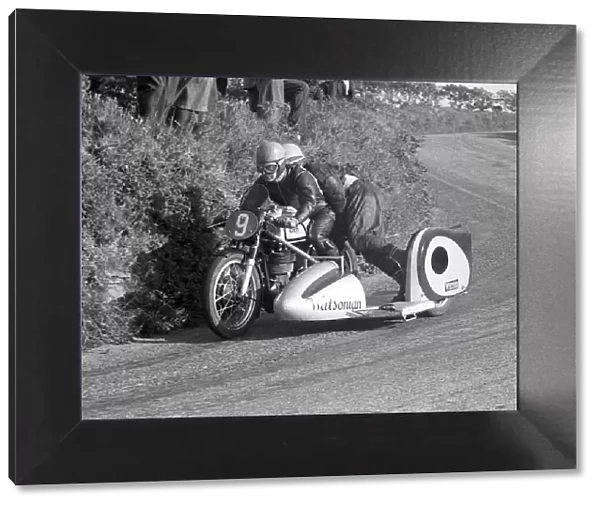 Bill Beevers & Bill Mundy (Norton) 1954 Sidecar TT