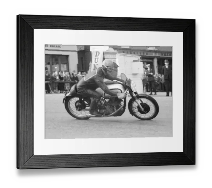 Framed Print : Bill Beevers (Norton) 1955 Junior TT Framed Print : Bill Beevers (Norton) 1955 Junior TT