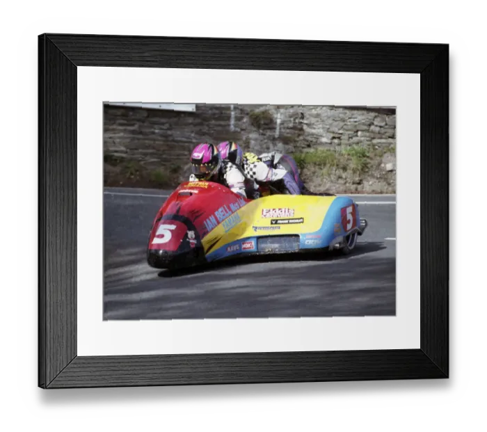 Framed Print : Geoff Bell & Nick Roche (Windle Yamaha) 1994 Sidecar TT Framed Print : Geoff Bell & Nick Roche (Windle Yamaha) 1994 Sidecar TT
