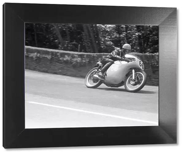 Bill Beevers (Norton) 1960 Junior TT