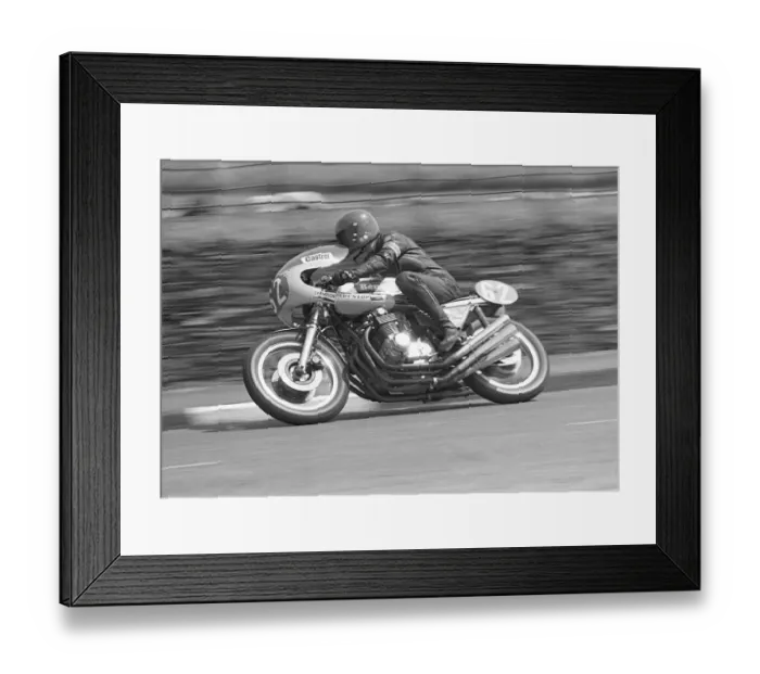 Framed Print : Graham Bentman (Benelli) 1976 Production TT Framed Print : Graham Bentman (Benelli) 1976 Production TT