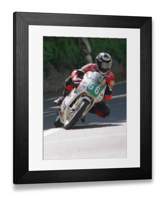 Framed Print : Garry Bennett (Honda) 2002 Ultra Lightweight TT Framed Print : Garry Bennett (Honda) 2002 Ultra Lightweight TT